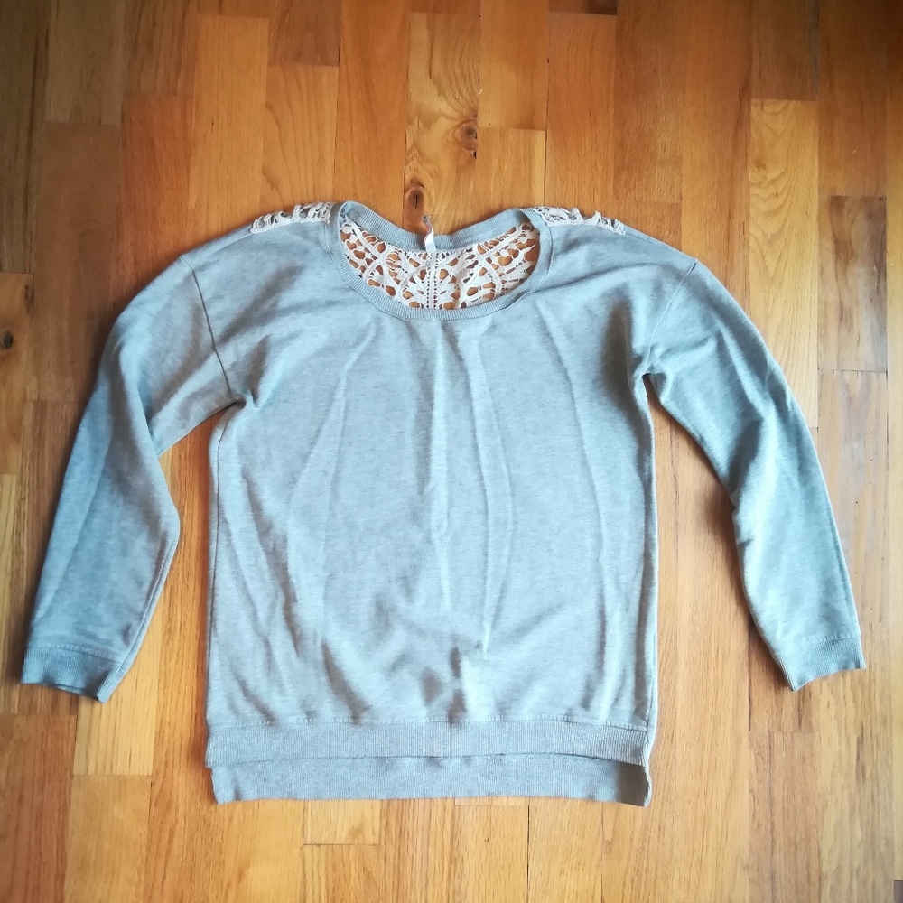 Embroidered sweatshirt, M